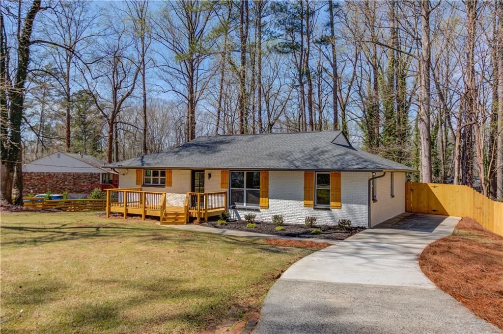 207 Cedar SE Way, Marietta, GA 30060