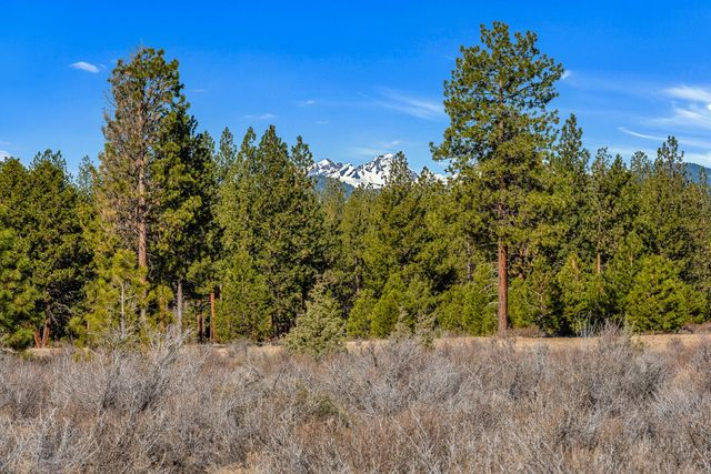 18945 Macalpine Loop, Bend, OR 97702