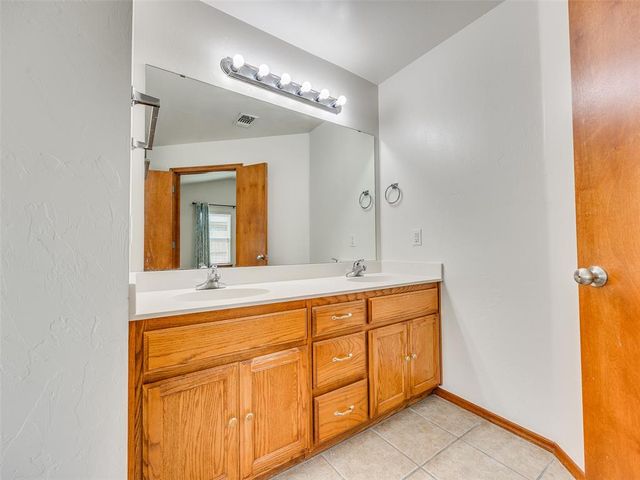 2621 NW 183rd Street, Edmond, OK 73012