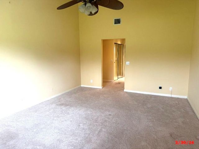 9 Windsor Lane, Boynton Beach, FL 33436