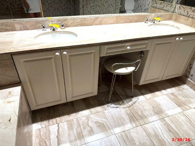 9 Windsor Lane, Boynton Beach, FL 33436