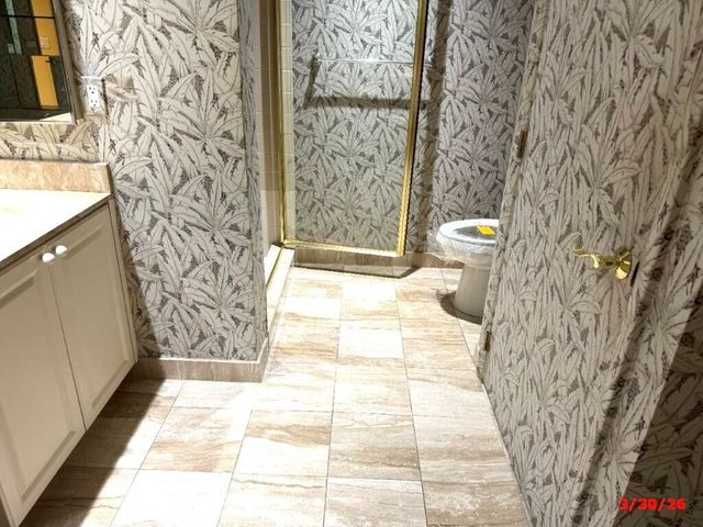 9 Windsor Lane, Boynton Beach, FL 33436