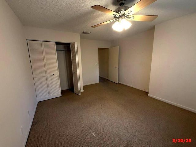 9 Windsor Lane, Boynton Beach, FL 33436