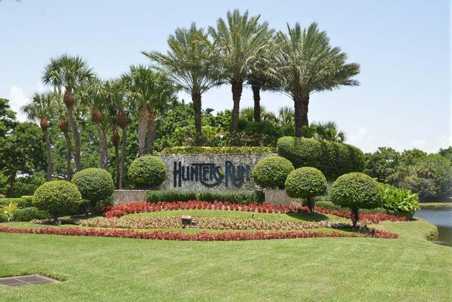 9 Windsor Lane, Boynton Beach, FL 33436