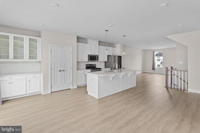 47 ROSEMARY WAY, Mount Laurel, NJ 08054