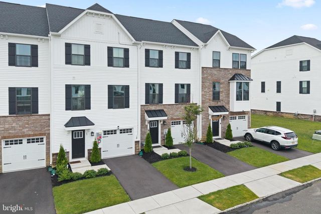 47 ROSEMARY WAY, Mount Laurel, NJ 08054