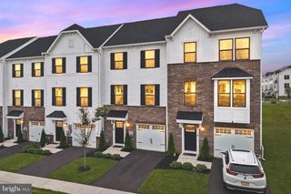 47 ROSEMARY WAY, Mount Laurel, NJ 08054