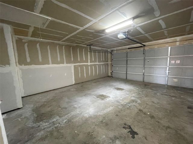 4202 Agate Drive, Granbury, TX 76049