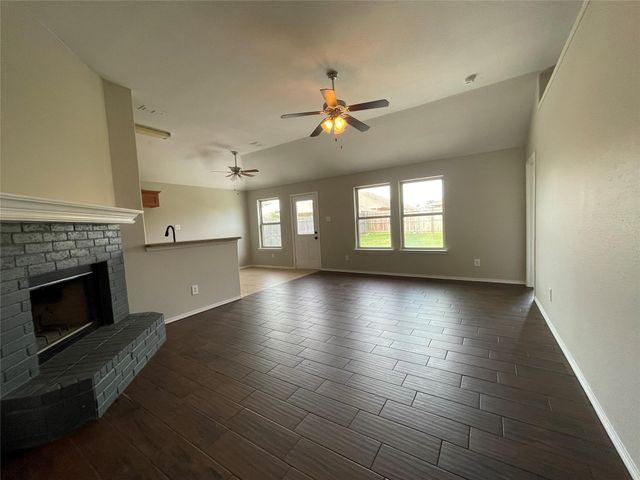4202 Agate Drive, Granbury, TX 76049
