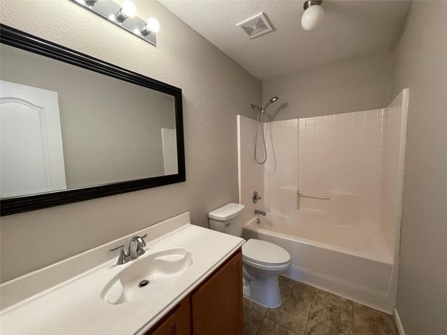 4202 Agate Drive, Granbury, TX 76049