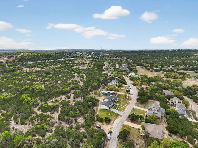 913 Larkhall DR, Spicewood, TX 78669