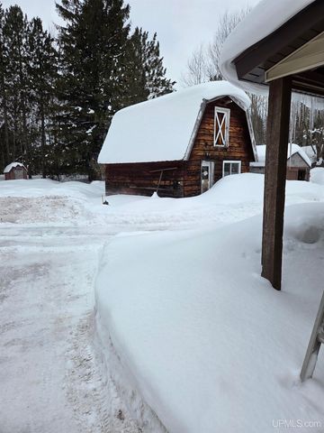 28206 Ninth Street 3, Lake Linden, MI 49945