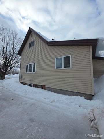 28206 Ninth Street 3, Lake Linden, MI 49945