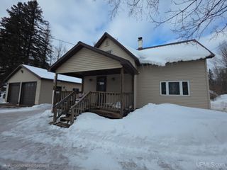 28206 Ninth Street 3, Lake Linden, MI 49945