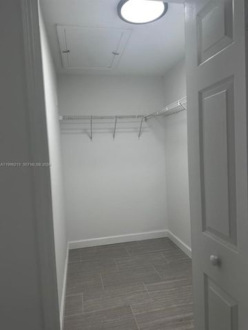 2930 SE 12th Rd 203-31, Homestead, FL 33035