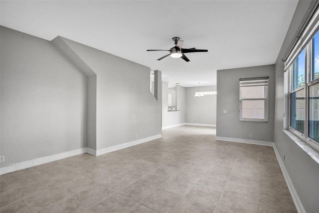 869 NW 127th Avenue, Coral Springs, FL 33071