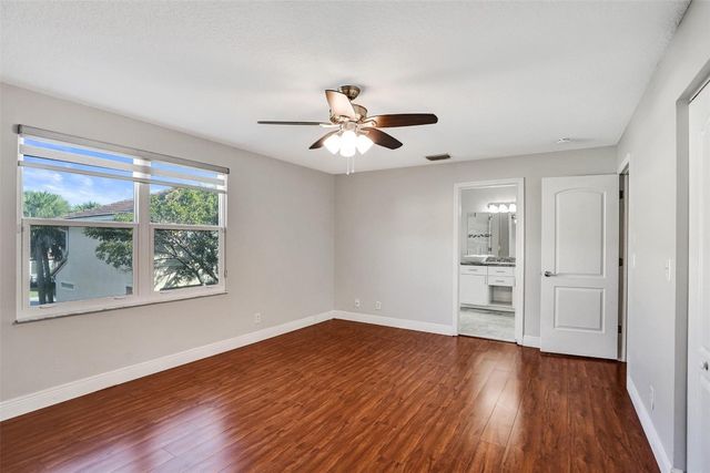 869 NW 127th Avenue, Coral Springs, FL 33071