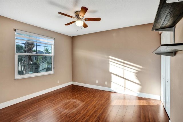 869 NW 127th Avenue, Coral Springs, FL 33071