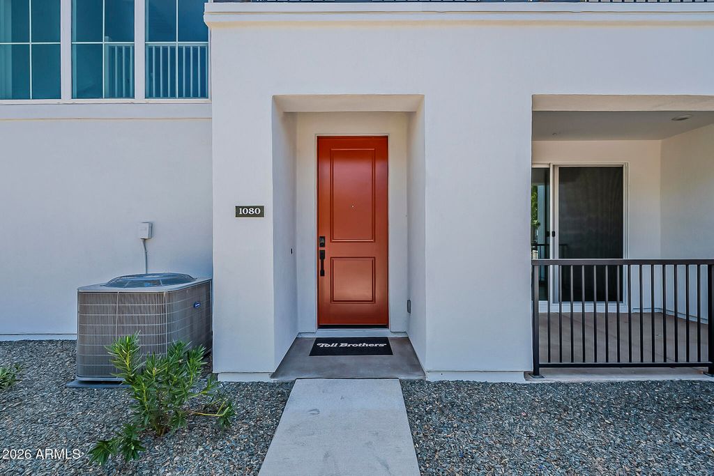Image 4 of property listing at 11300 N CASA DEGA Drive 1080, Surprise, AZ 85388