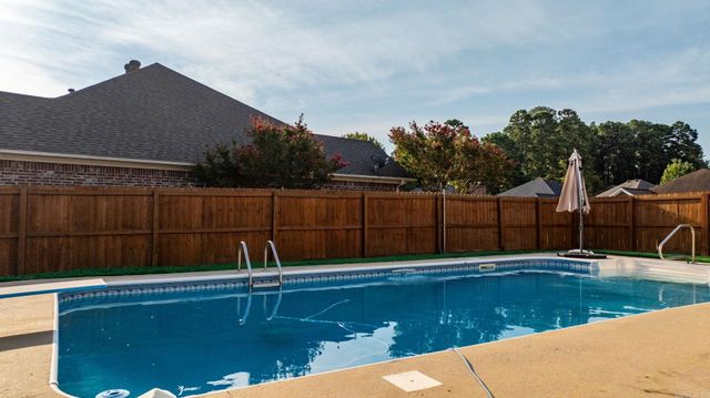 162 Lily Drive, Maumelle, AR 72113