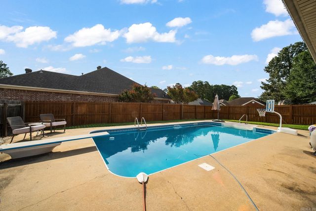 162 Lily Drive, Maumelle, AR 72113
