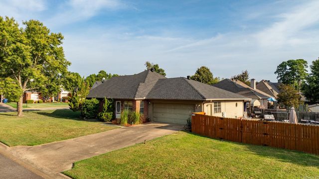 162 Lily Drive, Maumelle, AR 72113
