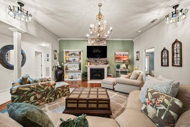 162 Lily Drive, Maumelle, AR 72113