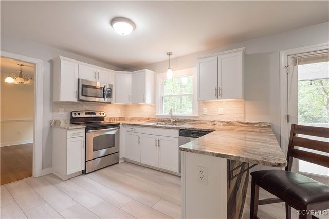 2901 London Park Dr, Midlothian, VA 23113