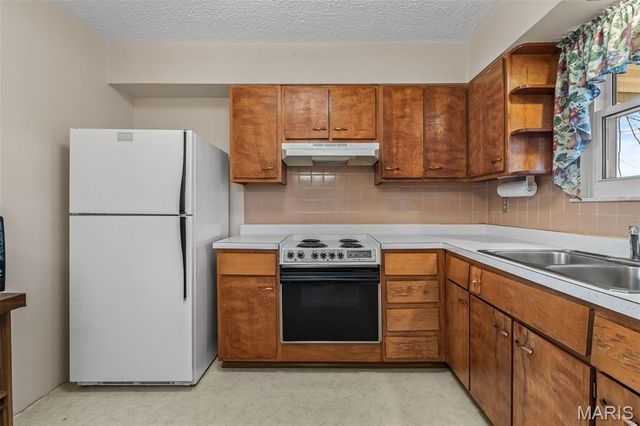 2917 Raw Wind Drive, High Ridge, MO 63049