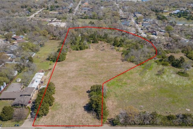 930 N Prairie Creek Road, Dallas, TX 75217