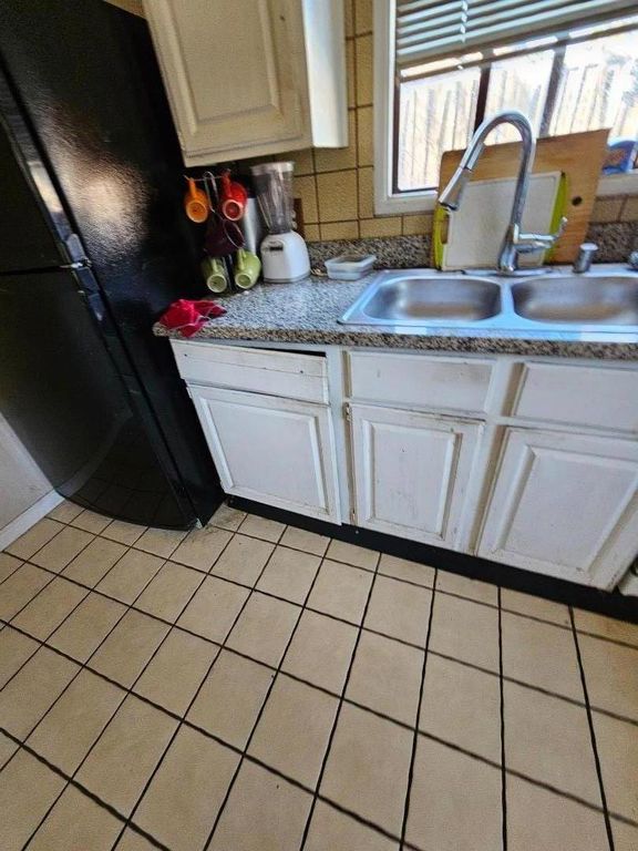 Image 11 of property listing at 481 Dallas Drive, Campbell, CA 95008