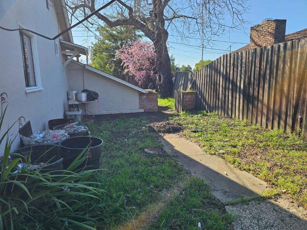 Image 15 of property listing at 481 Dallas Drive, Campbell, CA 95008