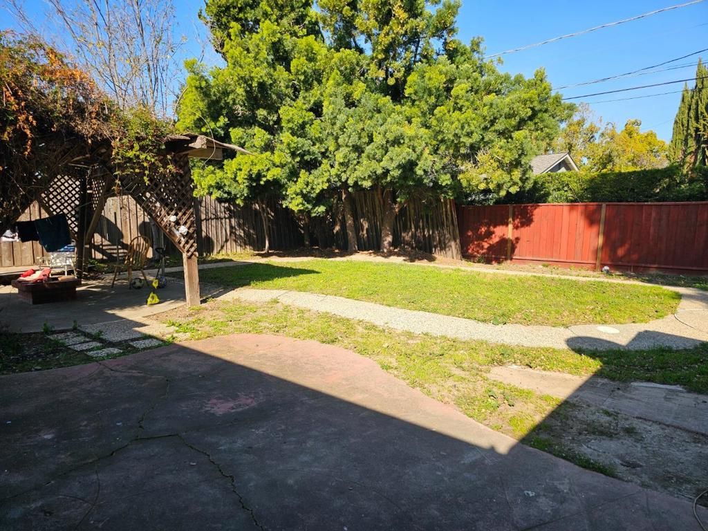 Image 18 of property listing at 481 Dallas Drive, Campbell, CA 95008