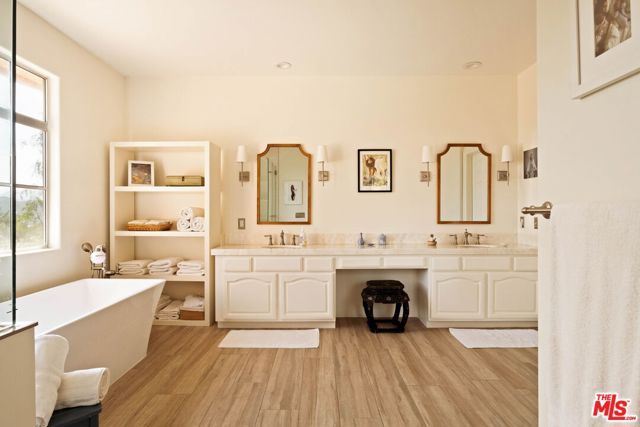 3826 Marks Road, Agoura Hills, CA 91301