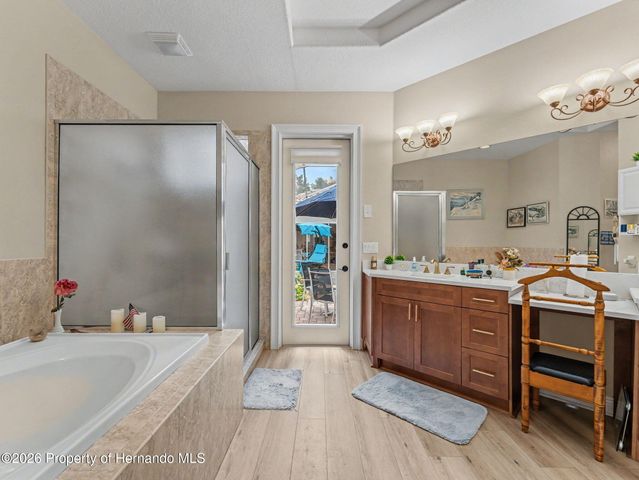 8910 Jericho Road, Weeki Wachee, FL 34613