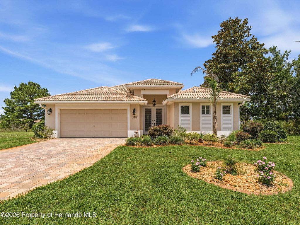 8910 Jericho Road, Weeki Wachee, FL 34613
