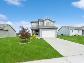 117 NE Monroe Avenue, Elkhart, IA 50073