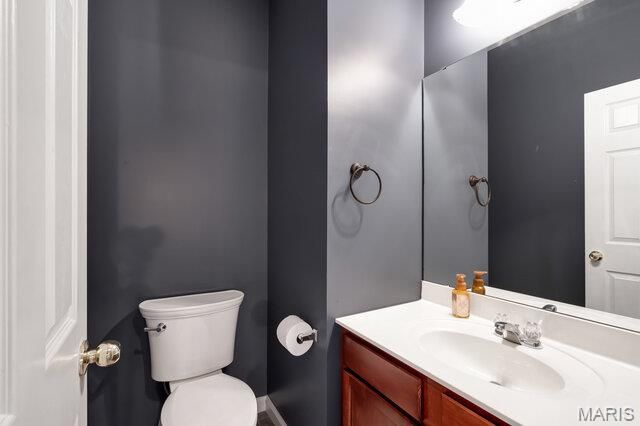 16 Golden Maples Court, Lake St Louis, MO 63367