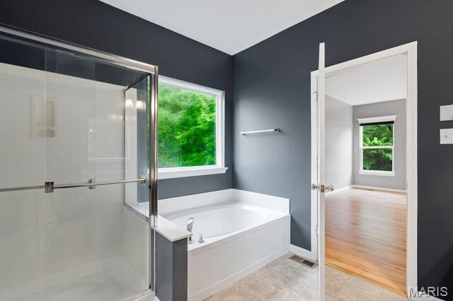 16 Golden Maples Court, Lake St Louis, MO 63367