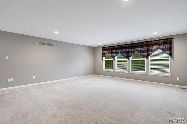 16 Golden Maples Court, Lake St Louis, MO 63367