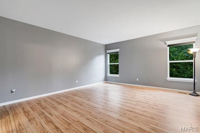 16 Golden Maples Court, Lake St Louis, MO 63367