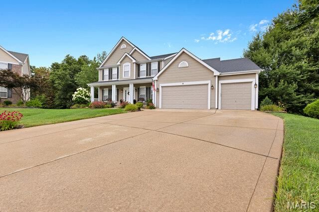 16 Golden Maples Court, Lake St Louis, MO 63367