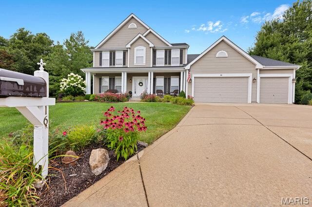 16 Golden Maples Court, Lake St Louis, MO 63367