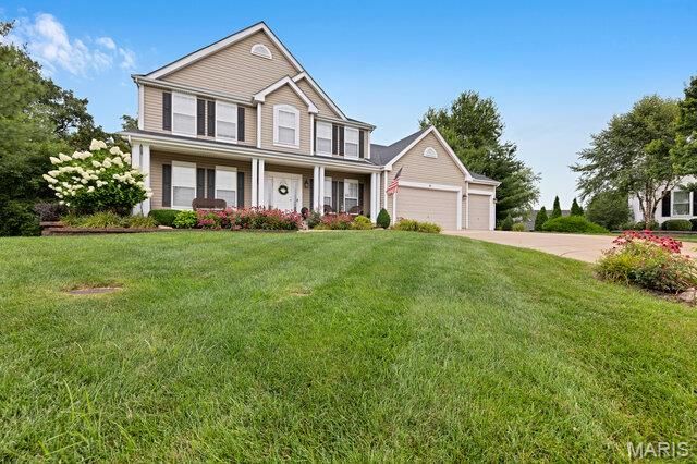 16 Golden Maples Court, Lake St Louis, MO 63367