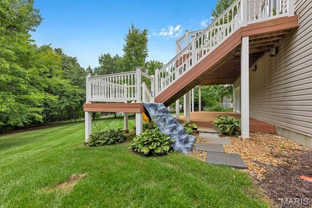 16 Golden Maples Court, Lake St Louis, MO 63367