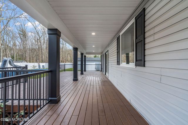 225 W Bird Village Road, Jackson, NJ 08527