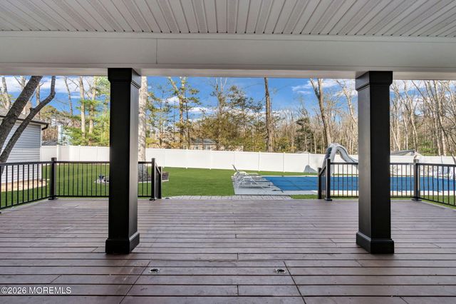 225 W Bird Village Road, Jackson, NJ 08527