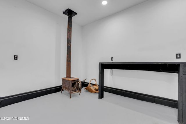 225 W Bird Village Road, Jackson, NJ 08527