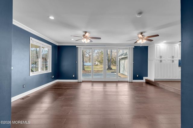 225 W Bird Village Road, Jackson, NJ 08527