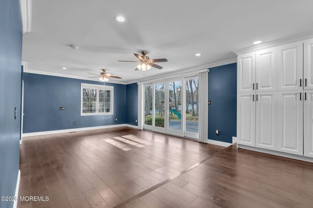 225 W Bird Village Road, Jackson, NJ 08527